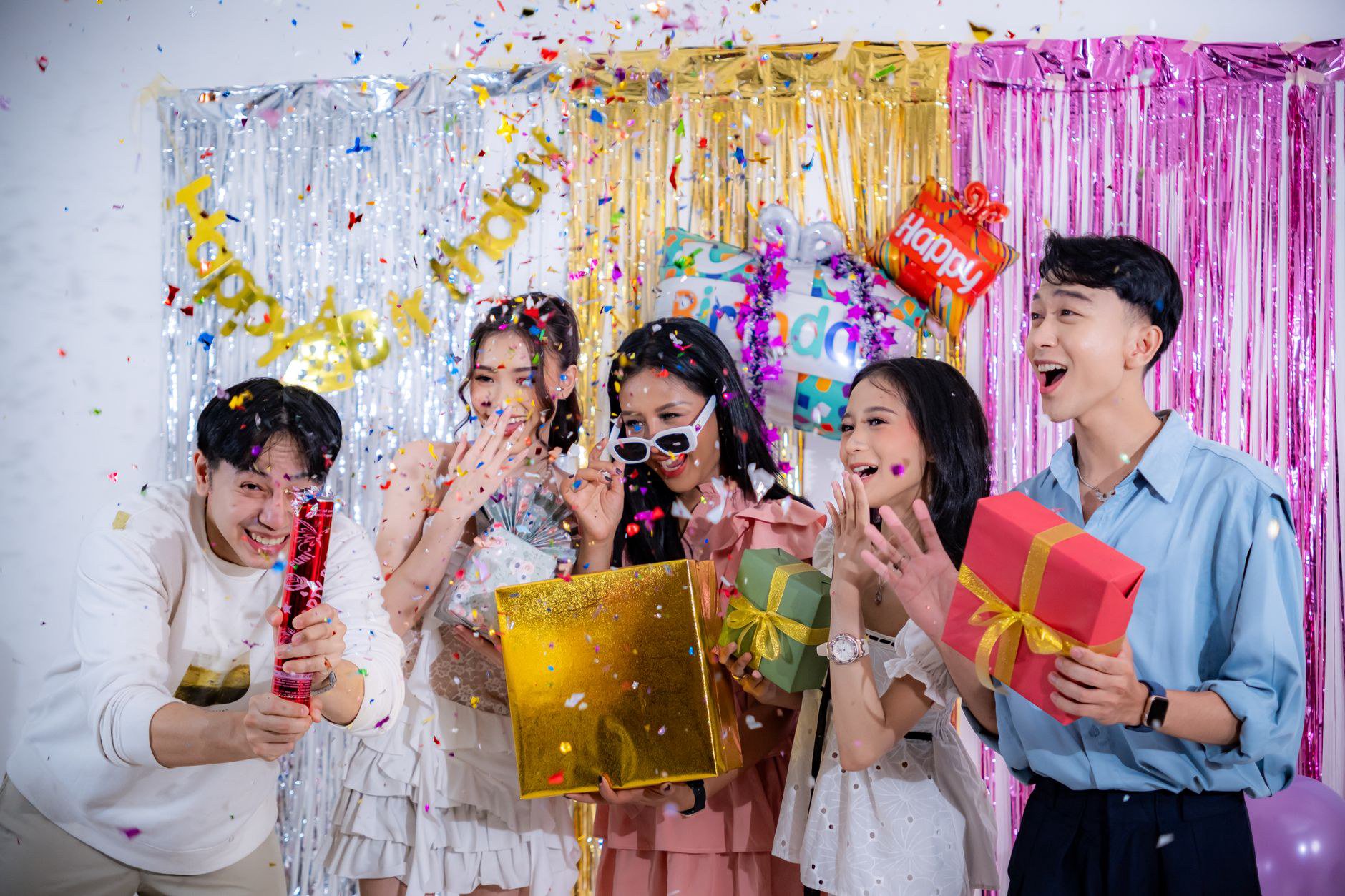 Lưu ý khi cả nhóm góp quà