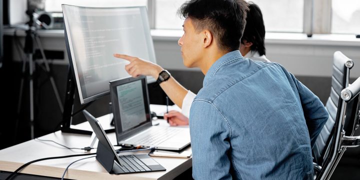 Phần Mềm CRM Cho Doanh Nghiệp Nhỏ: Khi Nào Thực Sự Cần?